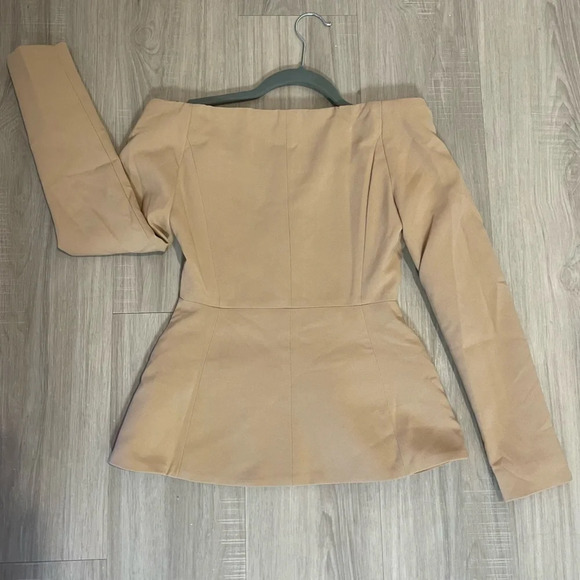 Asilio Tan Off-Shoulder Blazer - Picture 9 of 16